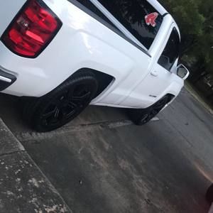 Meet your Posher, Hugo